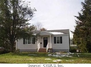 48 Homecrest Dr, Berlin, CT 06037