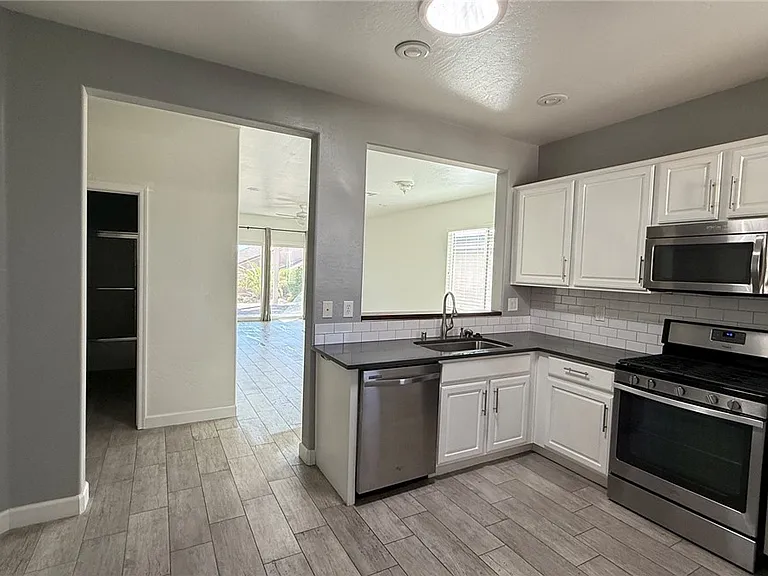 2611 Anani Rd — Photo 3