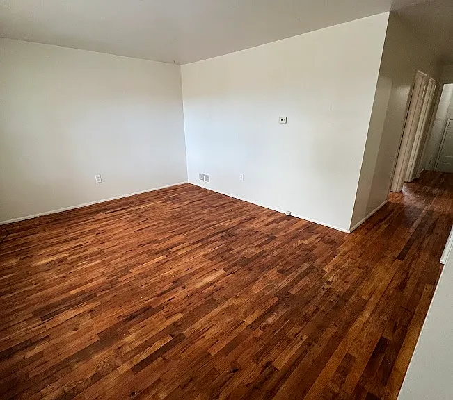 575 Linden Dr — Photo 3