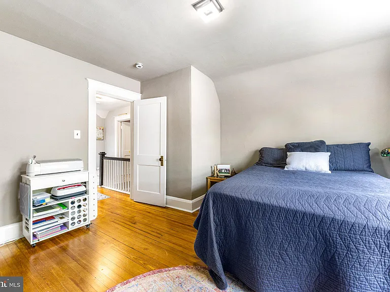 106 Edgewood Rd — Photo 32