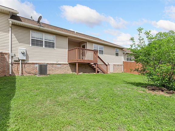2nd image of 411 Covey Ln
