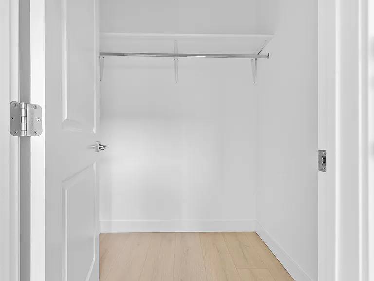 360 Burchett St #6 — Photo 3