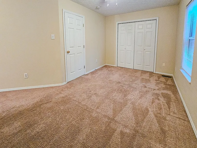 857 Ashley Michelle Ct — Photo 28