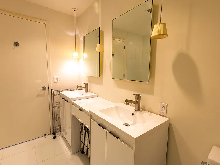 15 Broad St #716 — Photo 32