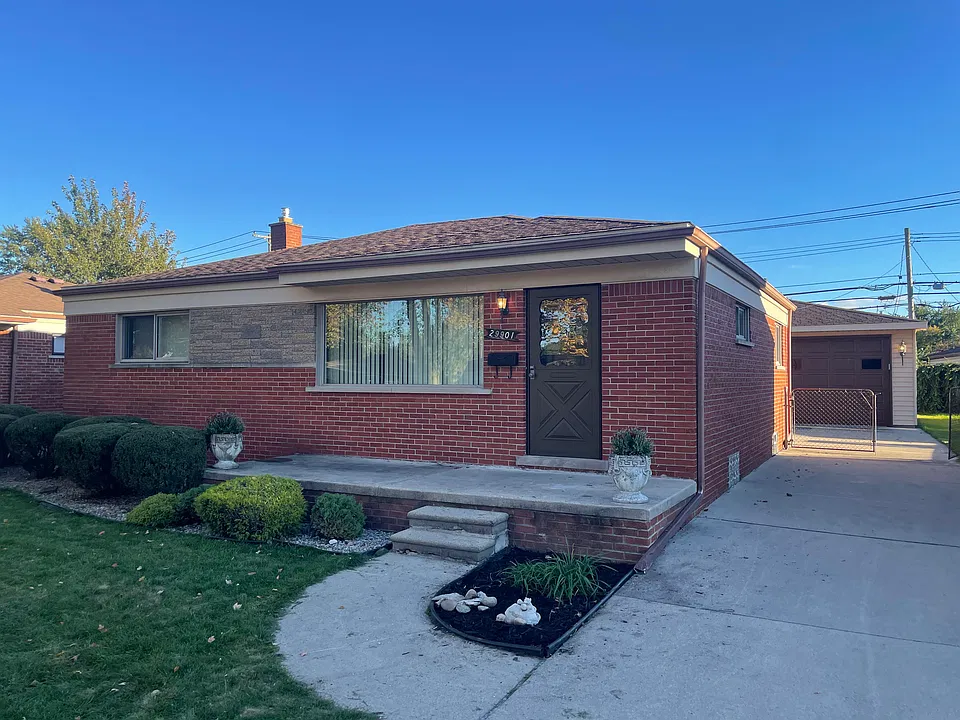 29901 Ann Arbor Trl