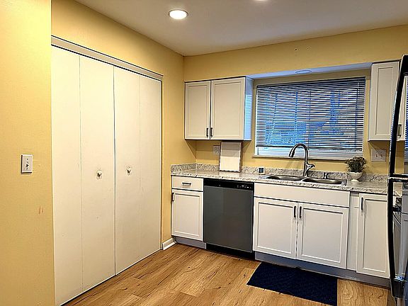 2nd image of 56 Eagle View Ln