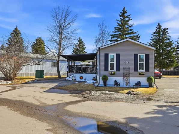 342 Burroughs Cir NE, Calgary, AB T1Y 6K3