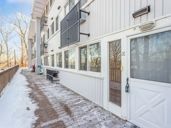 9 Wyndover Woods Ln #20, White Plains, NY 10603