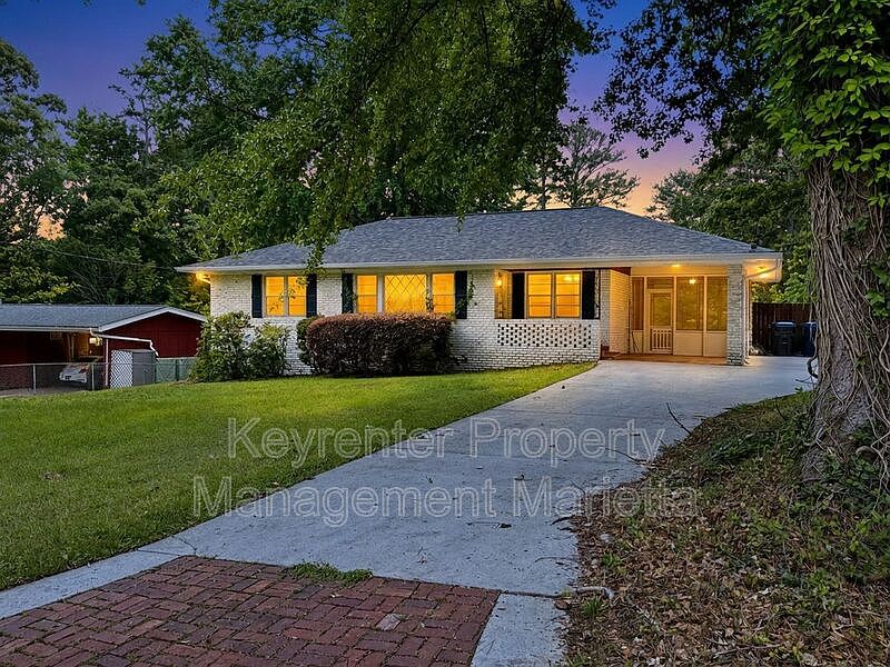 1st image of 2172 Pawnee Dr SE