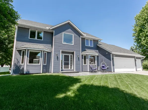 247 Pendryn Hill Cir, Woodbury, MN 55125