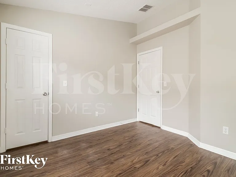 2416 Daffadil Ter — Photo 11