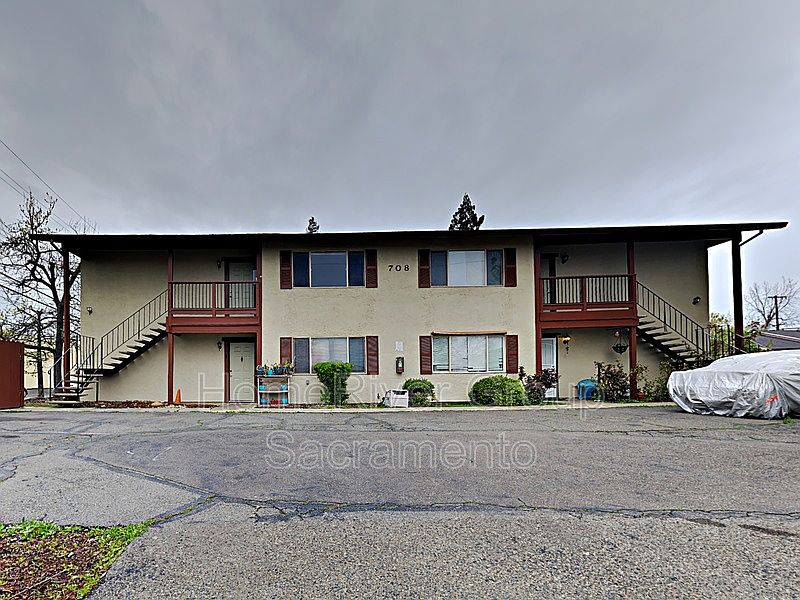 1st image of 708 Wales Dr APT 2