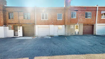Rented by Metro Garden Realty NYC
