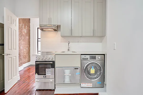 Rented by Living New York | media 3