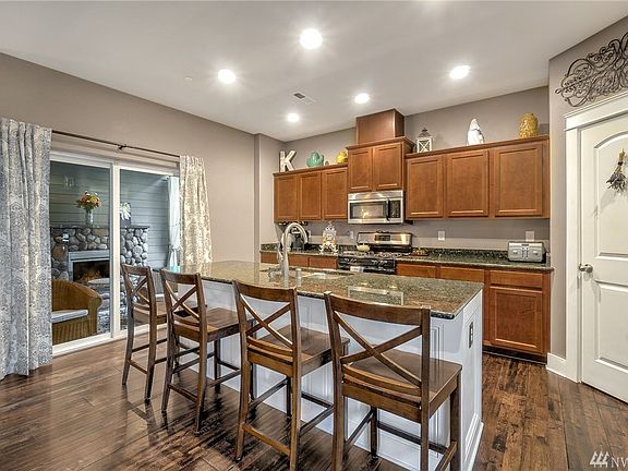 4th image of 18405 100th Street Ct E