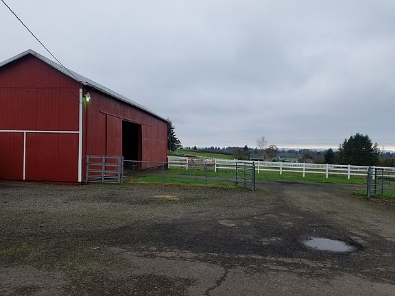 4 stall south barn.