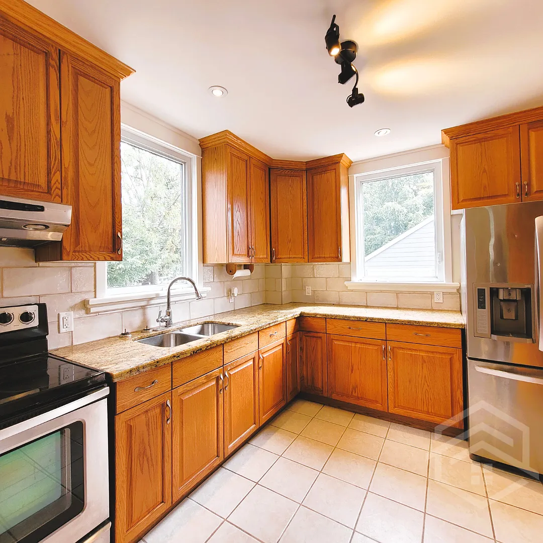 466 Brant Street Woodstock — Photo 3