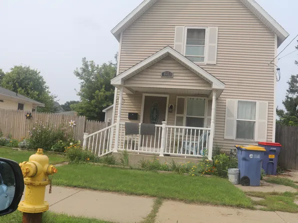 637 Leonard St NE, Grand Rapids, MI 49503