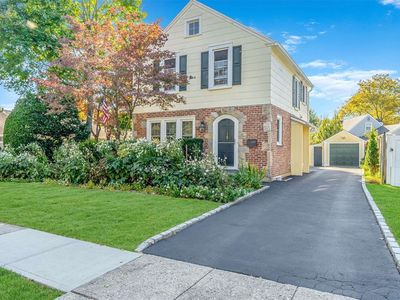 45 Woodbury Way, Syosset, NY, 11791