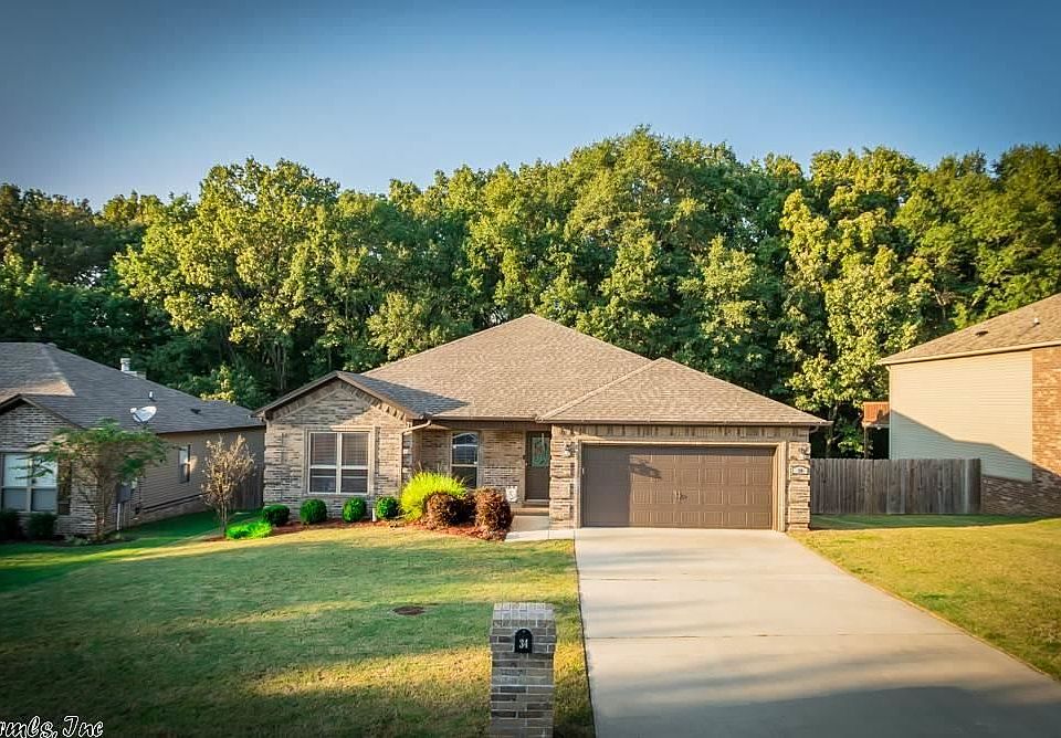 1st image of 34 Birchwood Dr