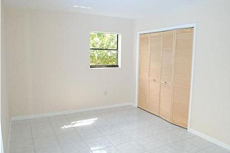 5th image of 1271 NW 170th Ter