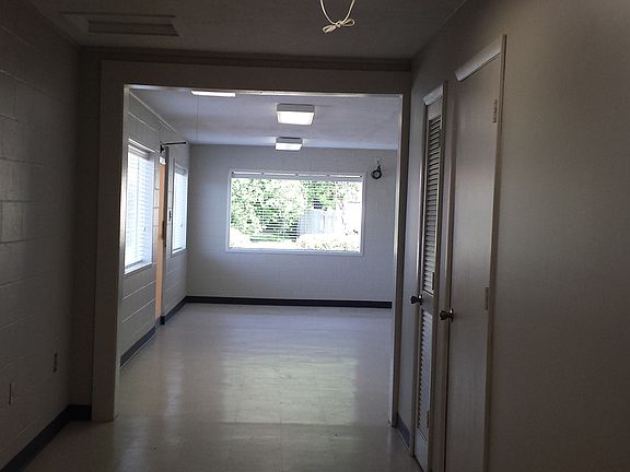 LG hallway looking to main room