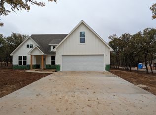 102 Miller Ct, Bridgeport, TX 76426