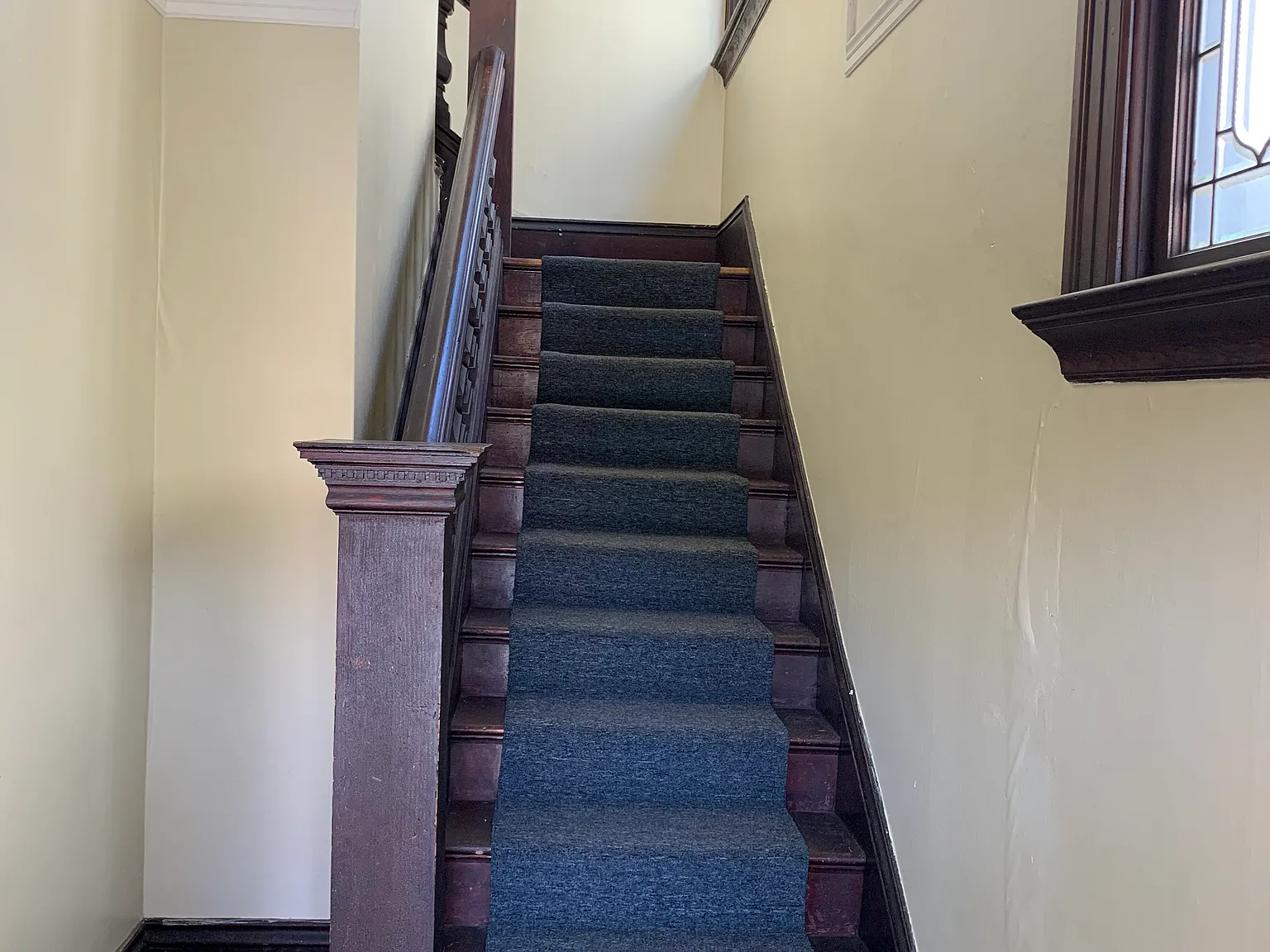 3 bed, 1100 sqft, $4,500 — Photo 3