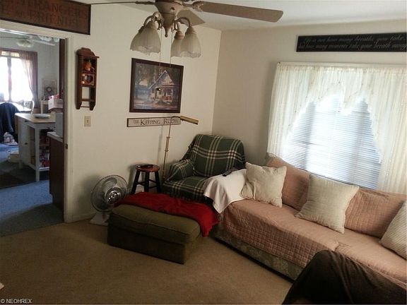 3rd image of 3135 Amherst Ave
