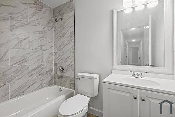 1109 Cella St — Photo 5