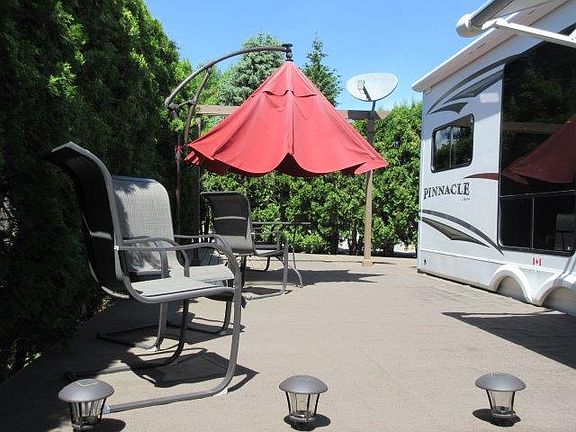 5th image of 415 Commonwealth Rd Unit 22