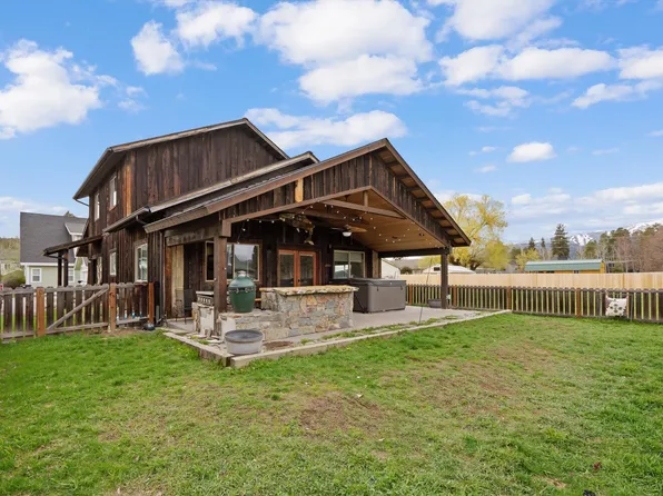 706 Aspen Grove St, Whitefish, MT 59937