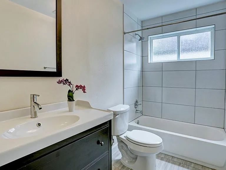 13819 Starhill Ct — Photo 20
