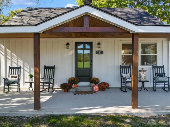 211 S New Jasper Station Rd, Xenia, OH 45385