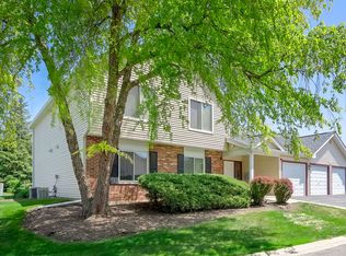 7030 Rhodes Ct #5-101, Woodridge, IL 60517