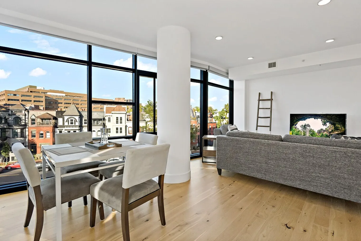 2 bed, 2.0 bath, $8,266 — Photo 4