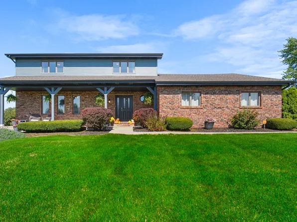 2608 Queens Ln, Dyer, IN 46311