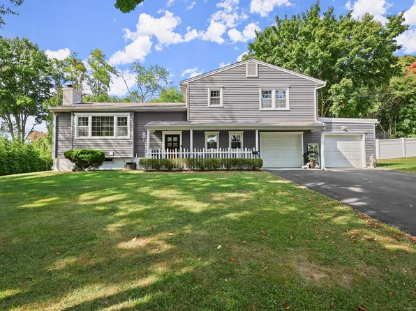 16 Dairy Farm Road, Norwalk, CT 06851