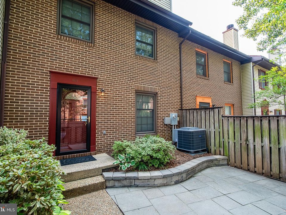 1st image of 1121 N Stafford St