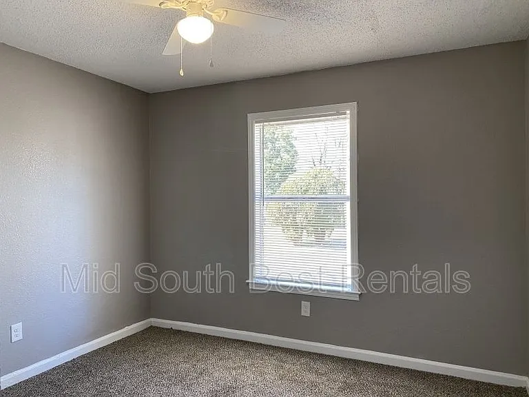 3057 Greenbranch Dr — Photo 4