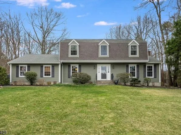 28 Radcliff Dr, Roxbury Twp., NJ 07876