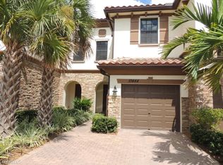 10444 Wellington Parc Dr, Wellington, FL 33449