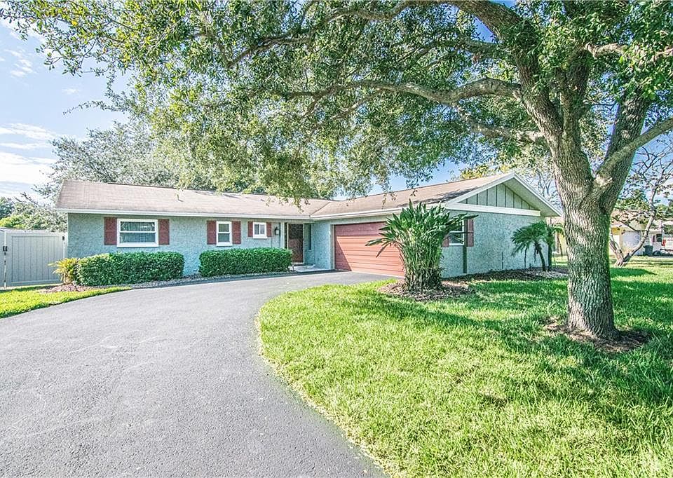 1st image of 1120 Gulf Oaks Dr