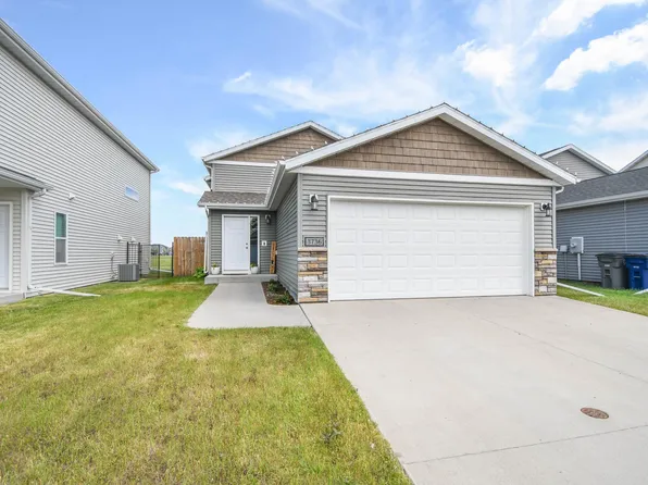 3736 30th St S, Moorhead, MN 56560
