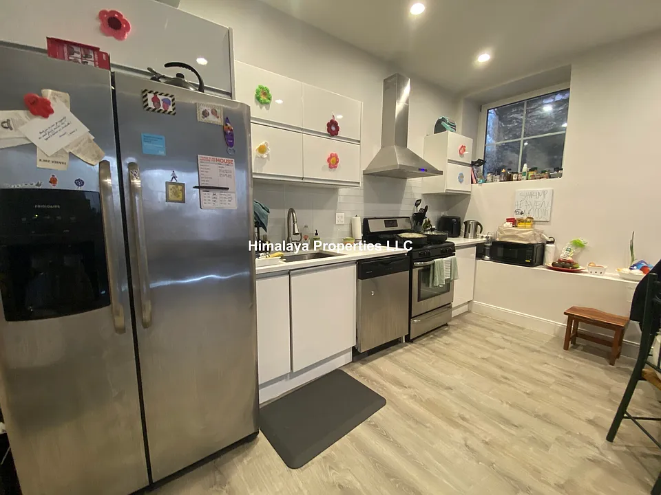407 Dudley St #5