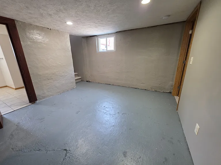 1125 Claremont St — Photo 21