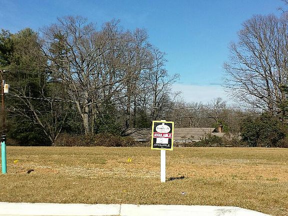 3rd image of 109 Addie Ct
