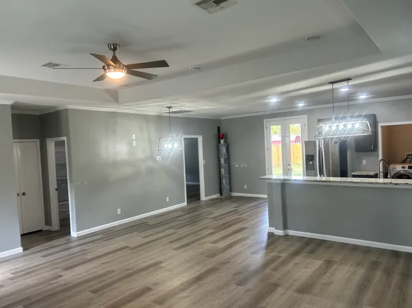 6599 Johnson Ln, Lumberton, TX 77657