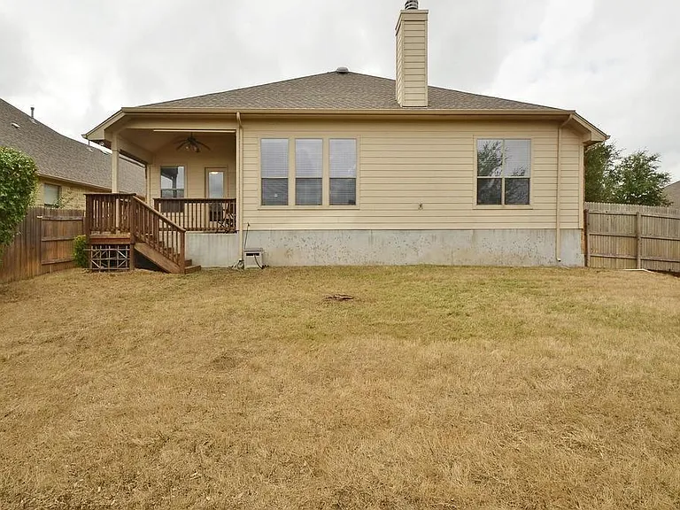 111 Miss Ashley St — Photo 31