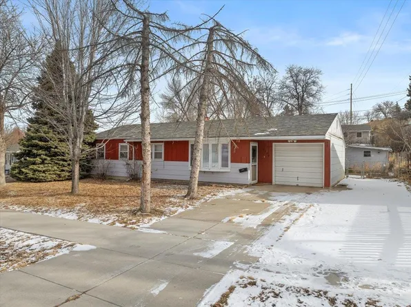 2524 Oak Ave, Rapid City, SD 57701